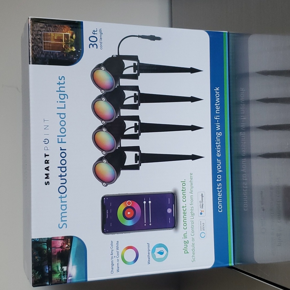 SMART OUTDOOR FLOOD LIGHTS